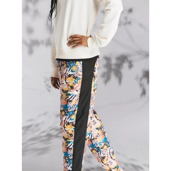NWT$69 The North Face Women Printed Hydrenaline 2000 Woven Jogger Pants Size 2XL - Picture 5 of 8